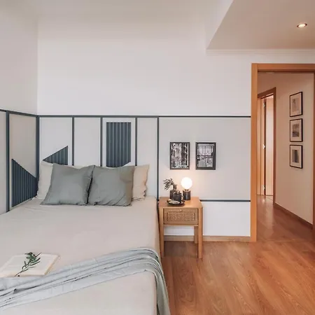Herbert - 2 Bedrooms And Balcony In Areeiro Apartament Lizbona