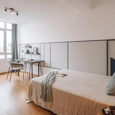 Herbert - 2 Bedrooms And Balcony In Areeiro * Lizbona