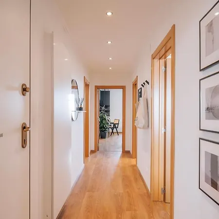 Lägenhet Herbert - 2 Bedrooms And Balcony In Areeiro